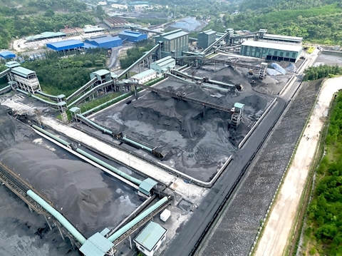 Ministry of Industry and Trade calls for stable supply of coal